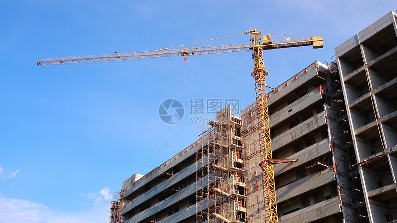 建筑工程资质代办：价格背后的考量因素